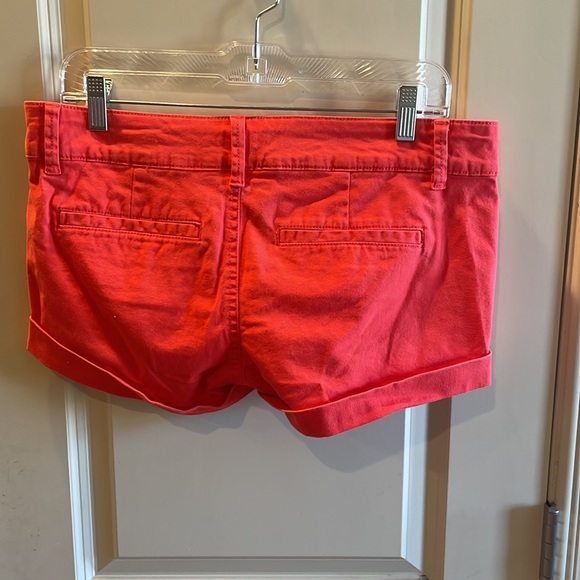 NWT Express shorts - Picture 2 of 5